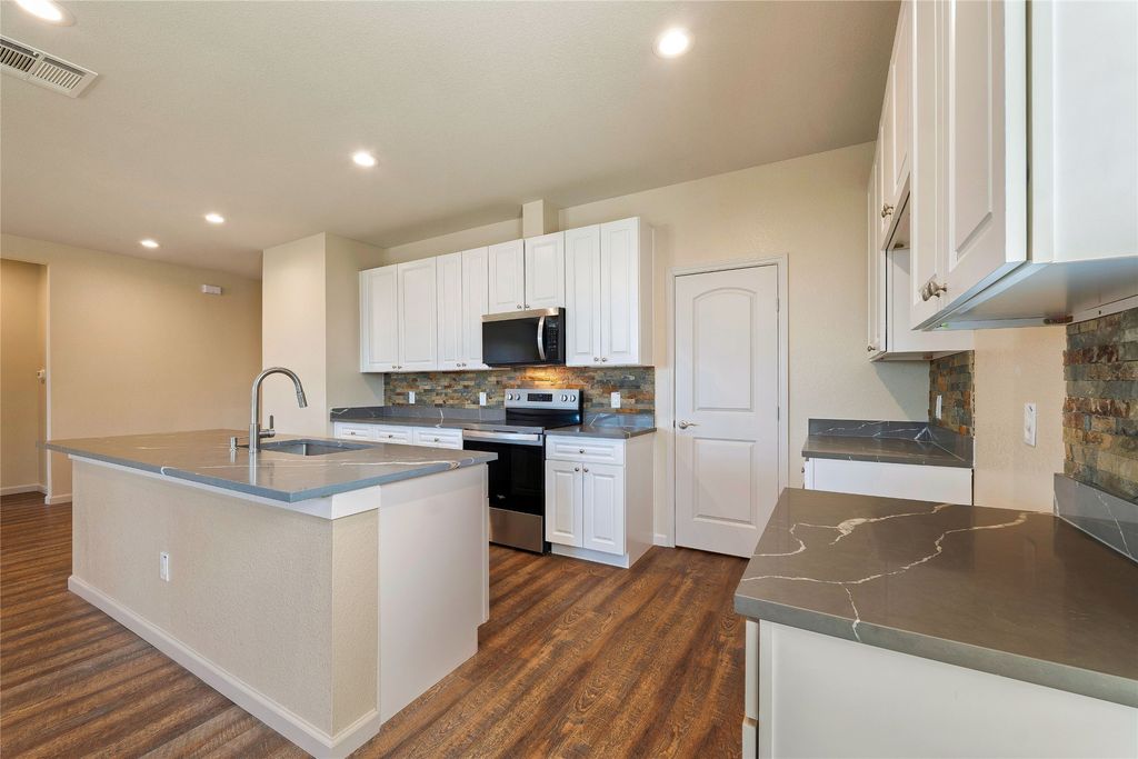 223 Quarry Rock Loop, Liberty Hill