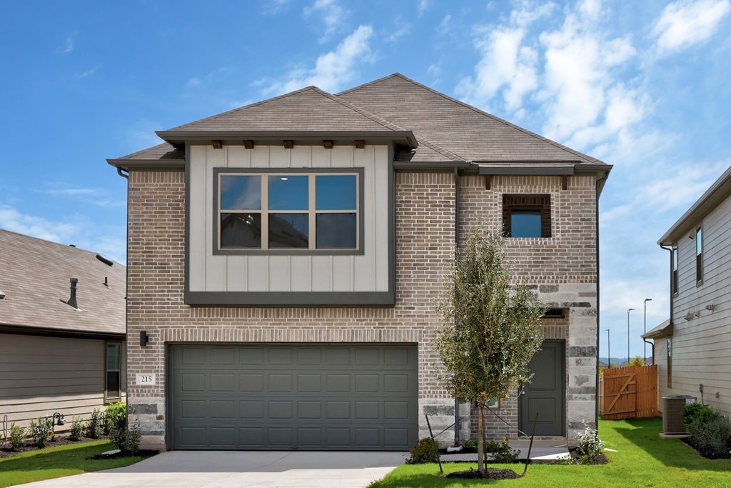 215 Hornet Street, Elgin