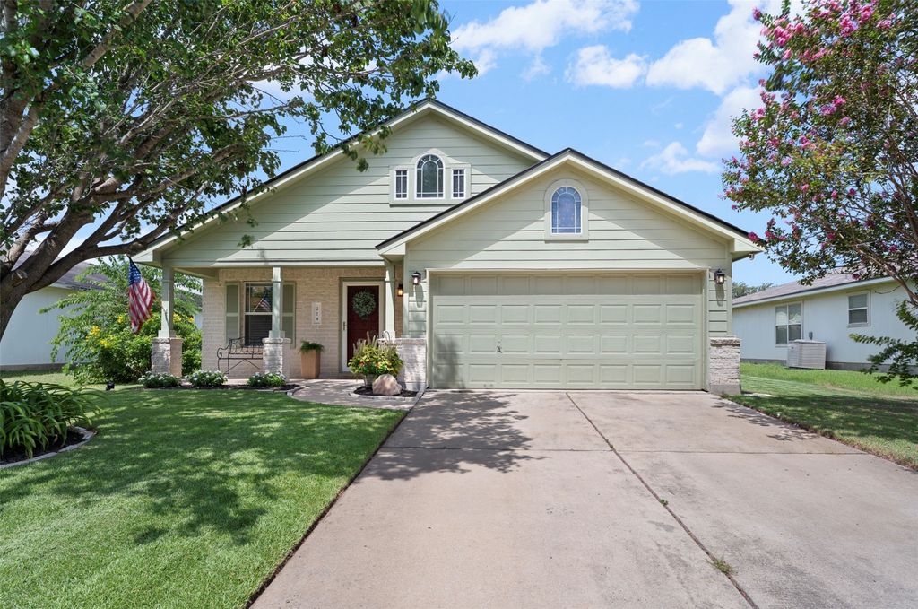 214 Jennifer Lane, Bastrop