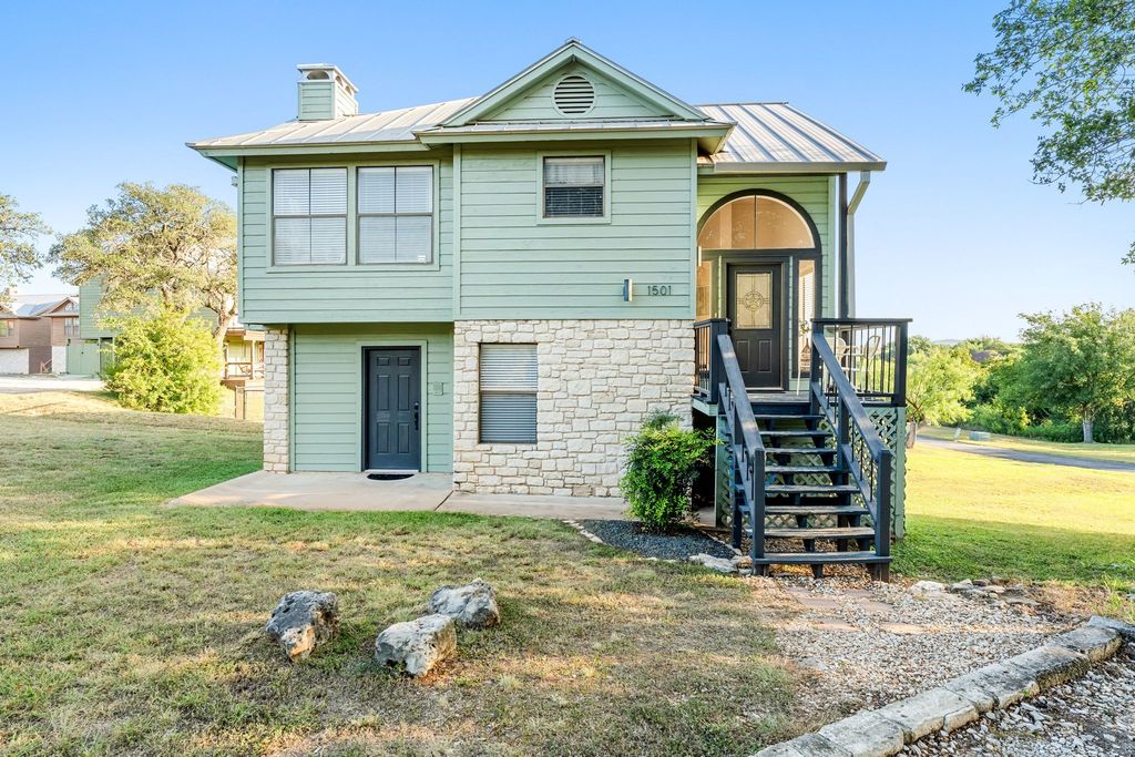 1501 Ridge Harbor Drive, Spicewood