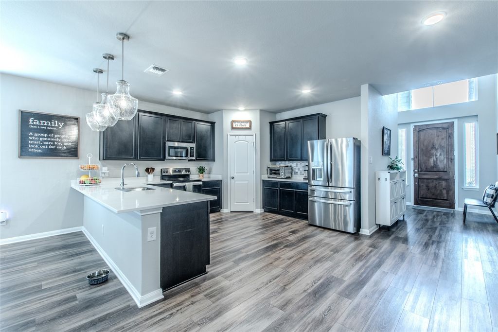 7514 Broadmoor Cove, Temple
