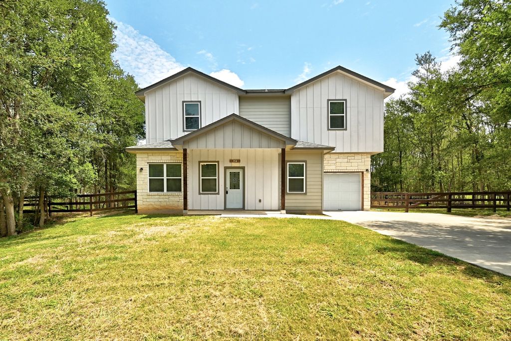 354 Lamaloa Lane, Bastrop