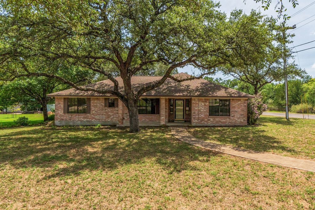 201 River Lake Drive, Kingsland