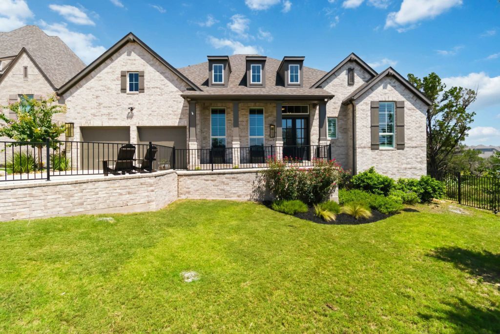 333 Knockout Rose Drive, San Marcos