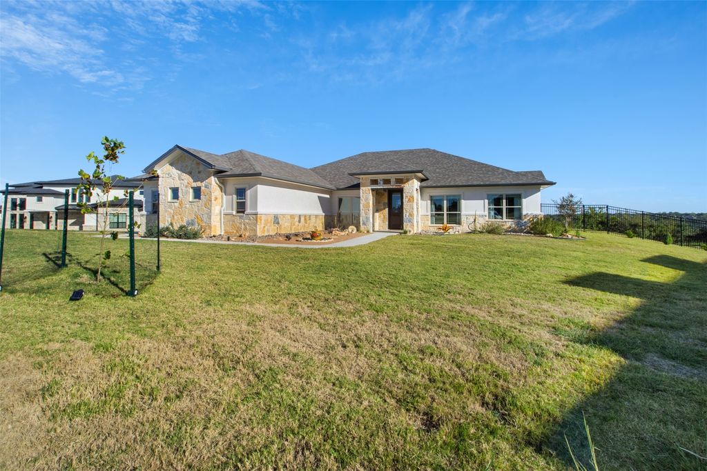 2708 Sun Point Circle, Copperas Cove