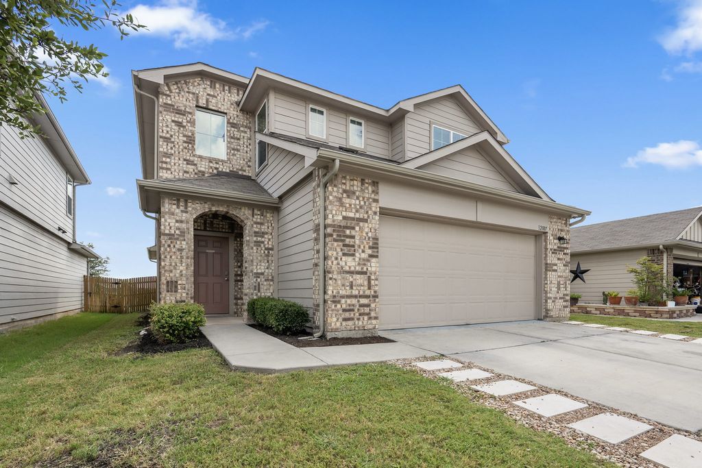 12007 Riprap Drive, Manor
