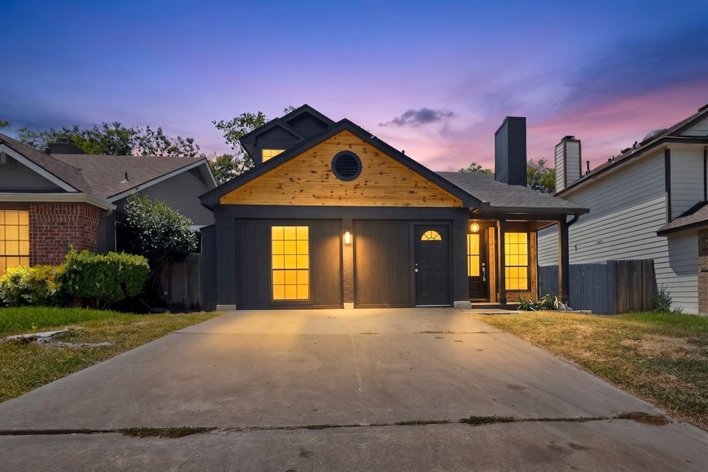616 Smoke Signal Pass, Pflugerville