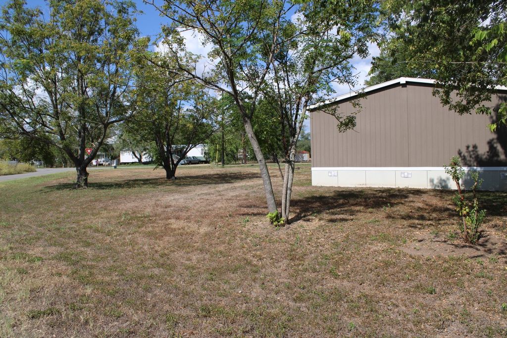 3415 River Road, Cedar Creek