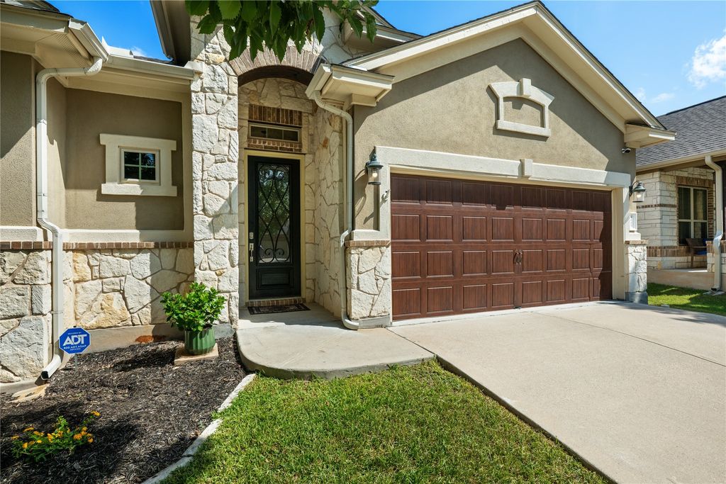 3005 Paseo De Charros, Leander