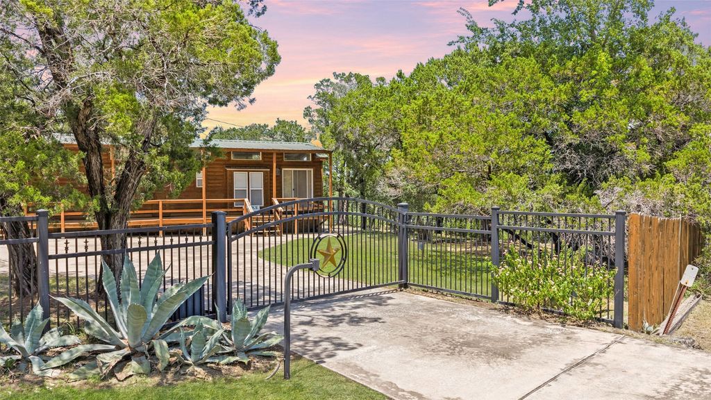 20800 W Colorado Drive, Spicewood
