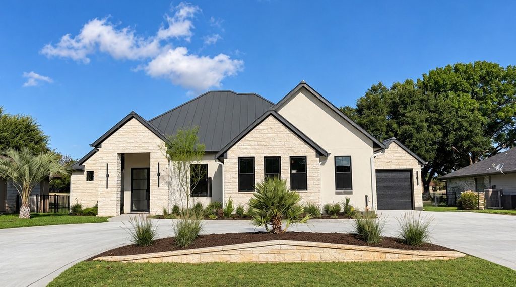 114 Meadowlakes Drive, Meadowlakes