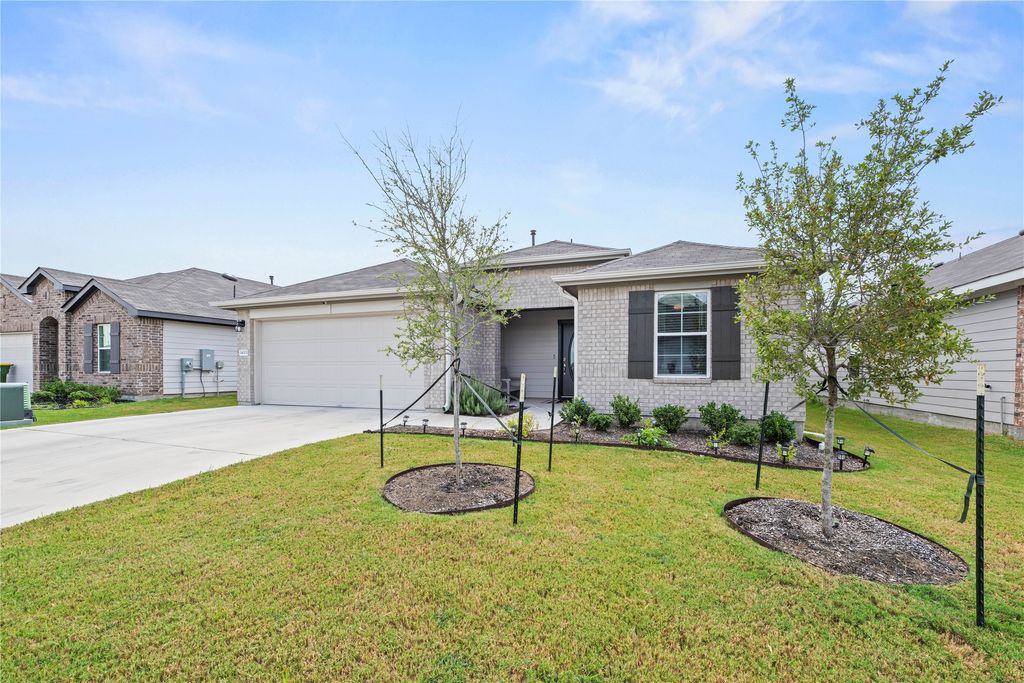 14005 Carper Drive, Manor