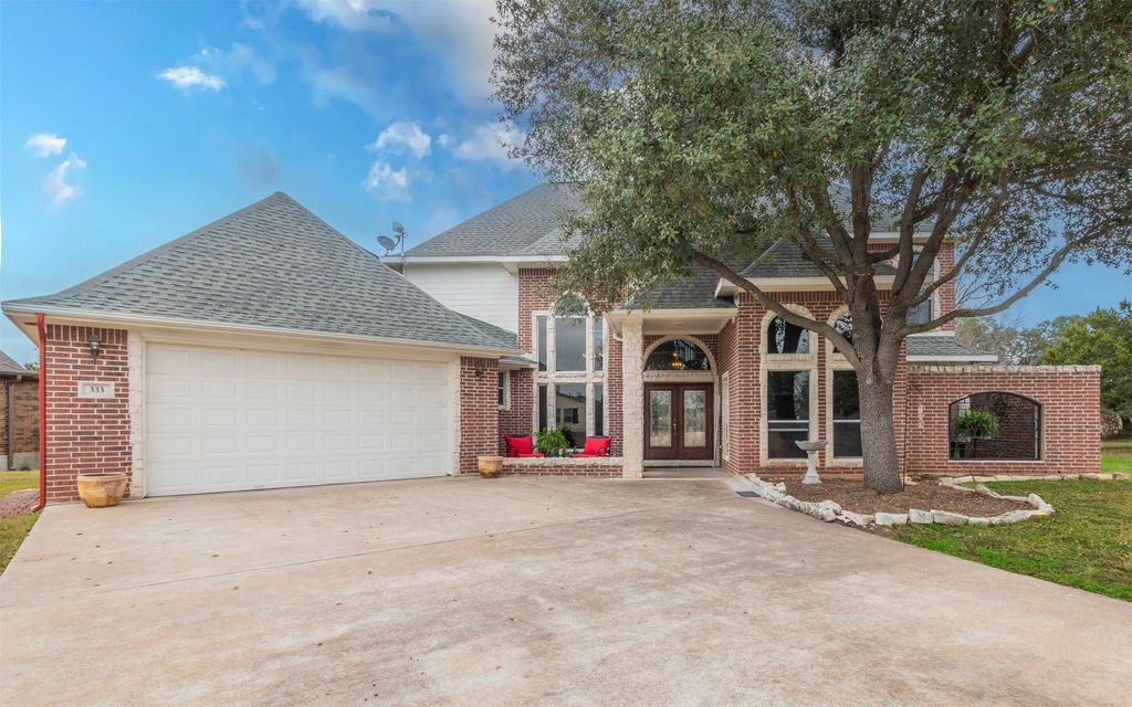 333 Wesley Ridge, Spicewood
