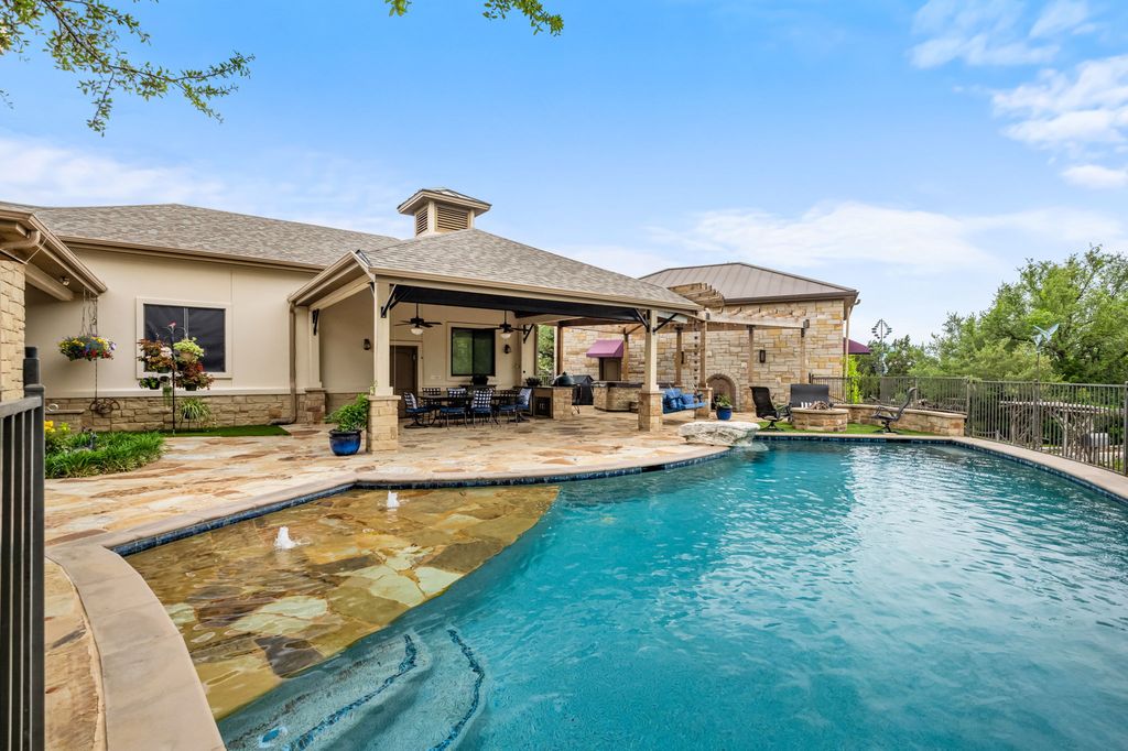8815 Blazyk Drive, Austin