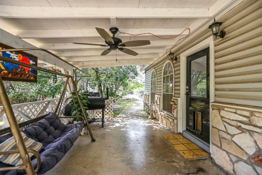 304 Lea Lane, Wimberley