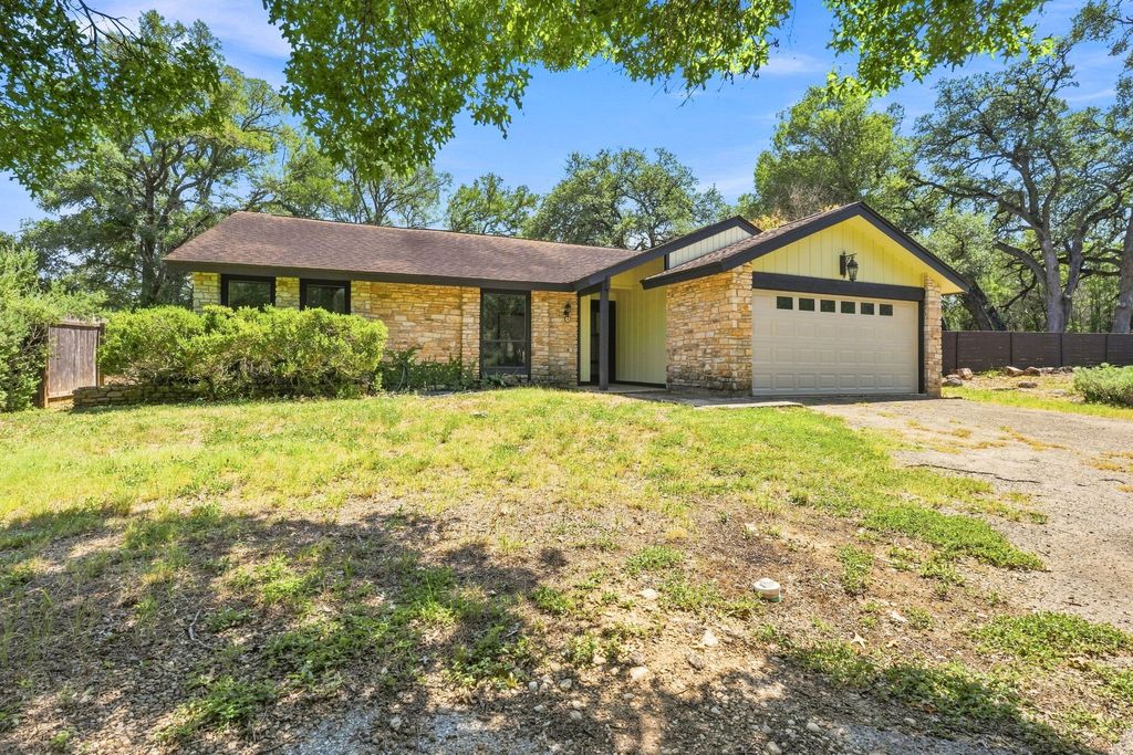 4 & 6 Acacia Drive, Wimberley