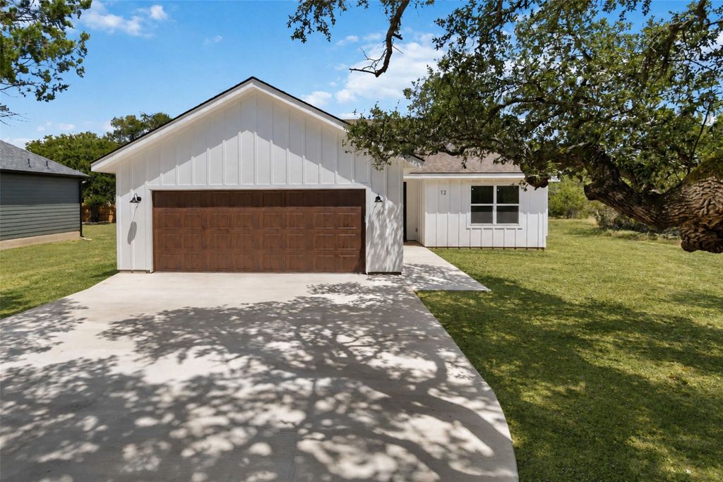 12 Summertime Circle, Wimberley