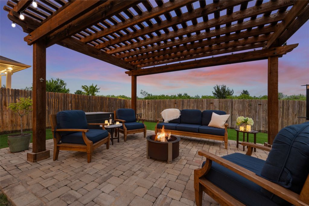 13901 Macquarie Drive, Pflugerville