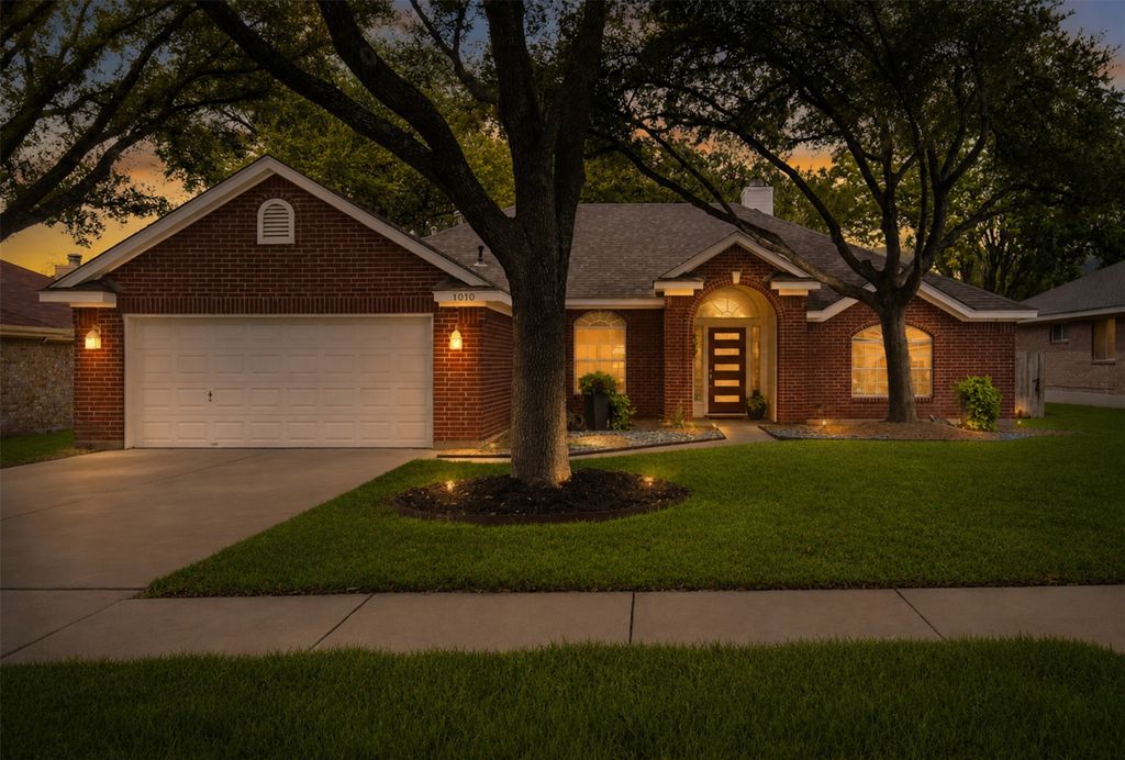 1010 Rocky Creek Drive, Pflugerville