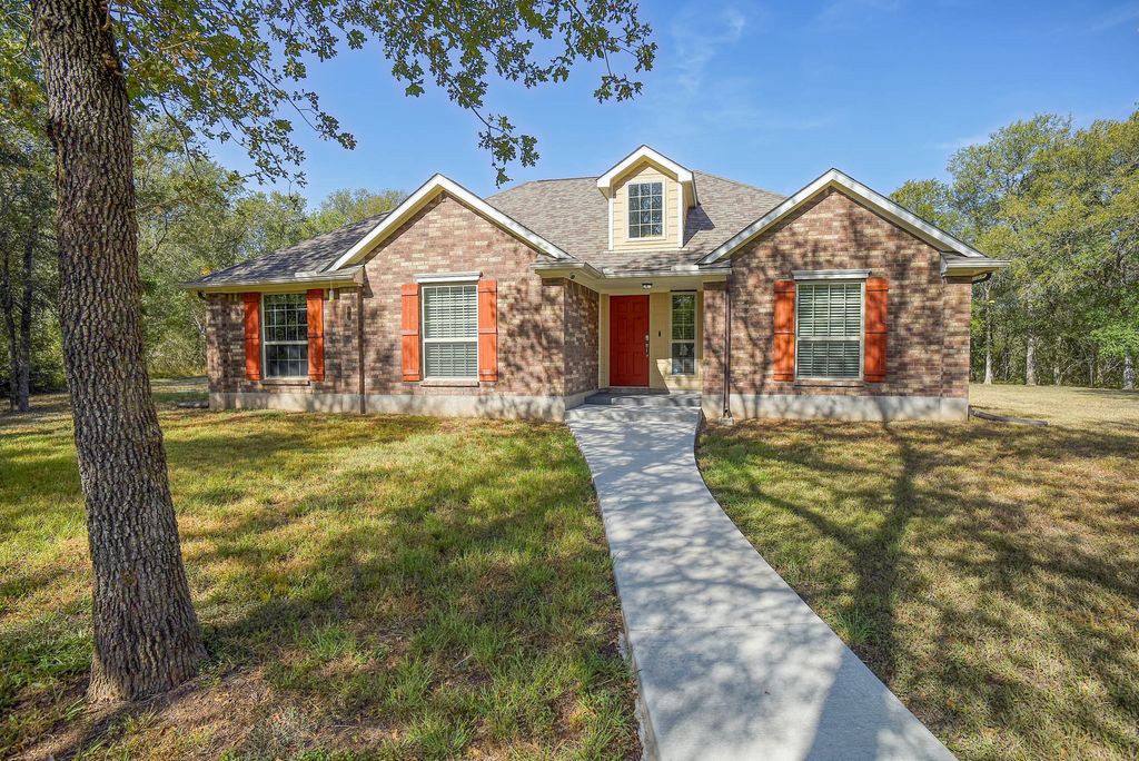 384 Pope Bend Road N, Cedar Creek