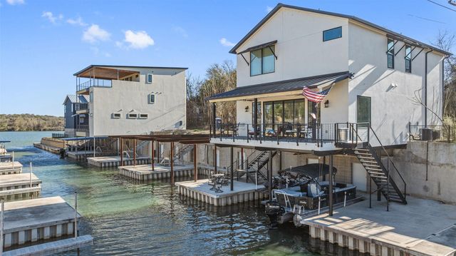 Residential Real Estate for Sale at 942 Euel Moore Dr on Lake LBJ - MLS #9290834