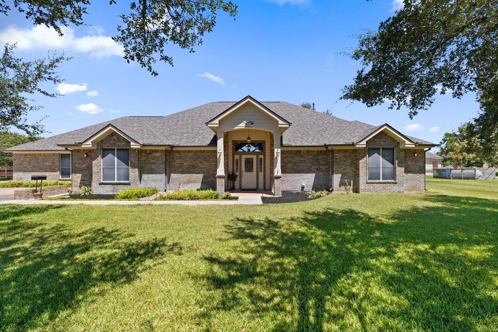 5421 Fm 619, Taylor