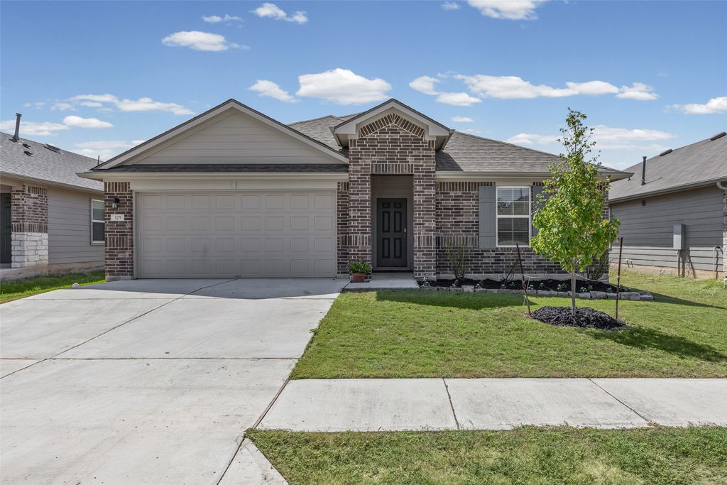325 Granary Drive, Uhland