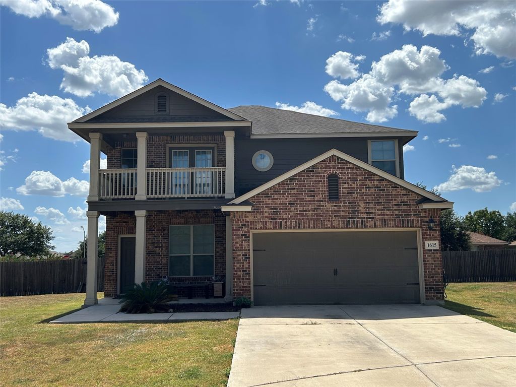 1615 Bluebell Circle, Lockhart