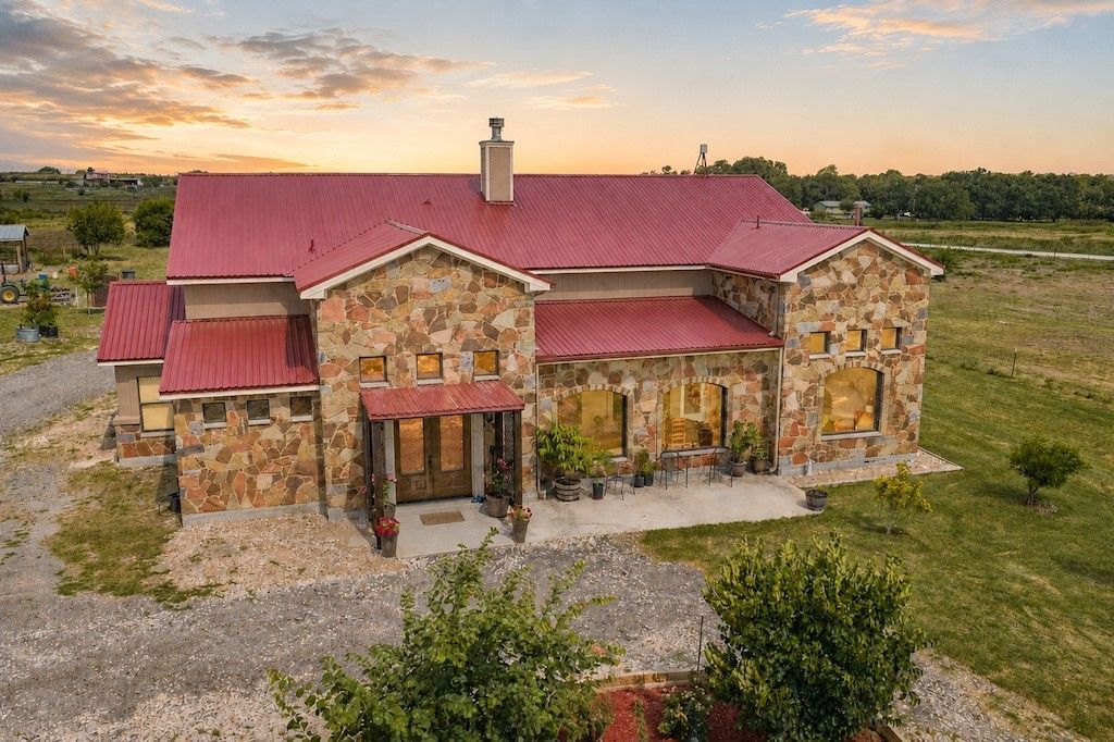 2103 County Road 320, Granger