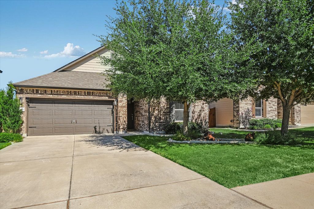 13820 Lyndon B Johnson Street, Manor