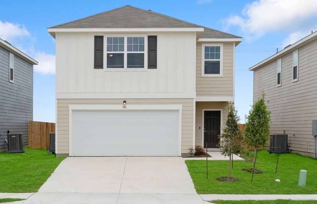 607 Lagoon Drive, Maxwell