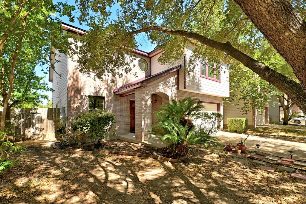 7908 Running Water Drive, Austin