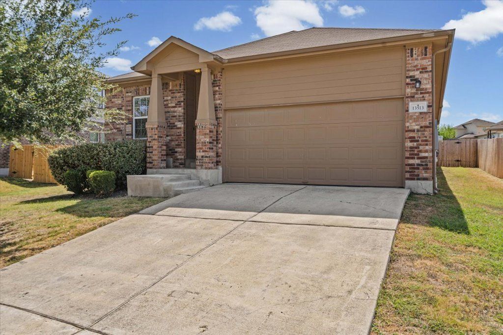 13513 Kearns Drive, Pflugerville