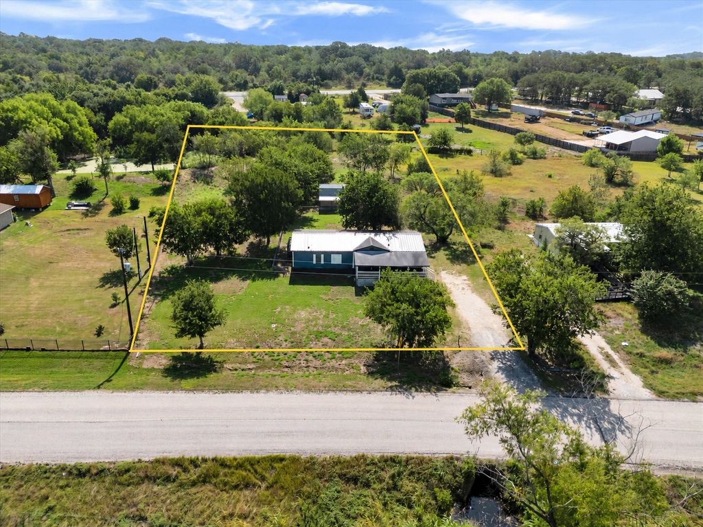 345 Fm 671, Lockhart