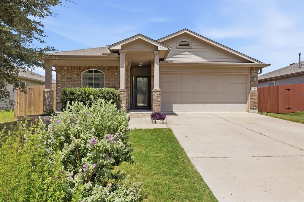 2712 Hearthsong Loop, Round Rock
