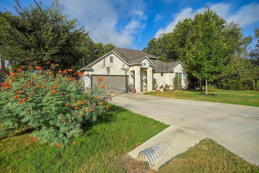 265 Keawakapu Drive, Bastrop