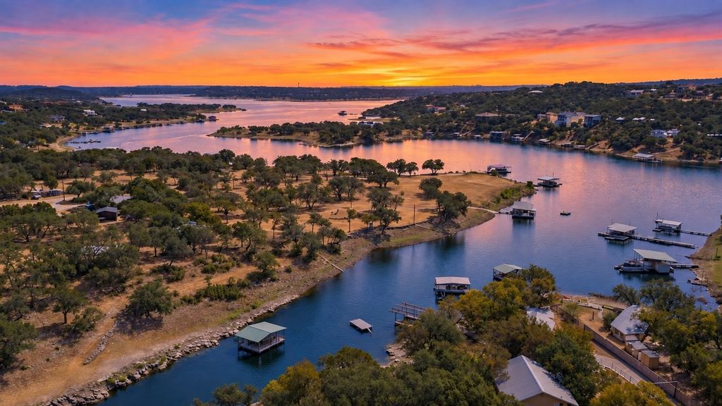 2609 Oak Ridge Drive, Spicewood