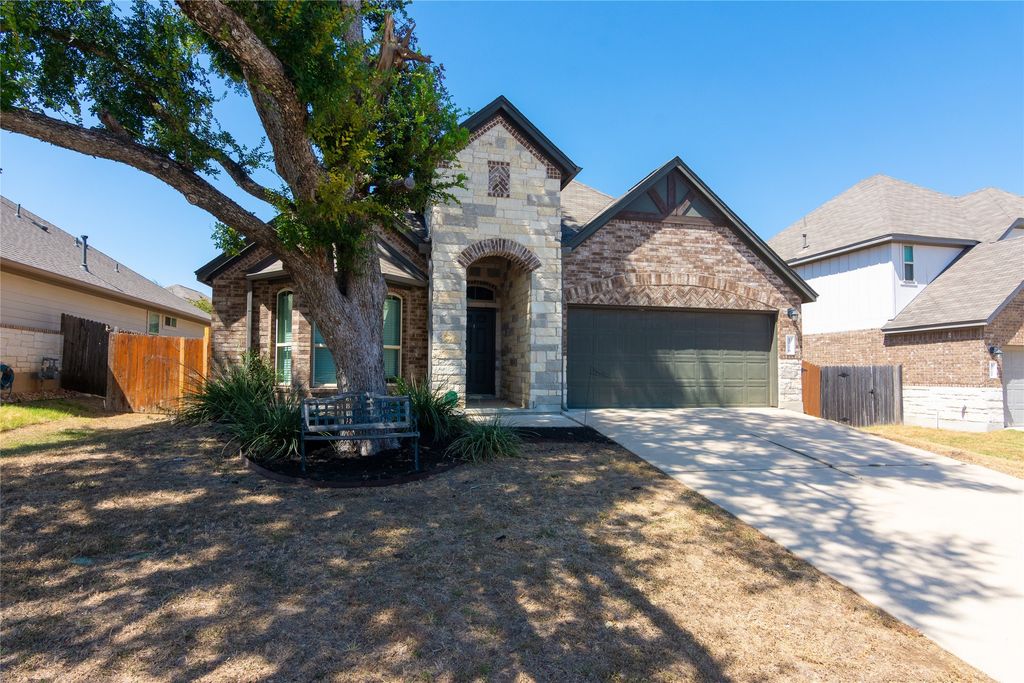 1916 Bobbywoods Lane, Manchaca