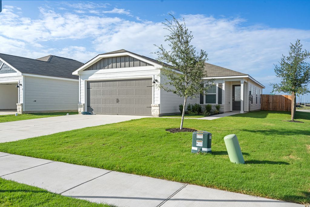 115 Wirepass Crest, Jarrell