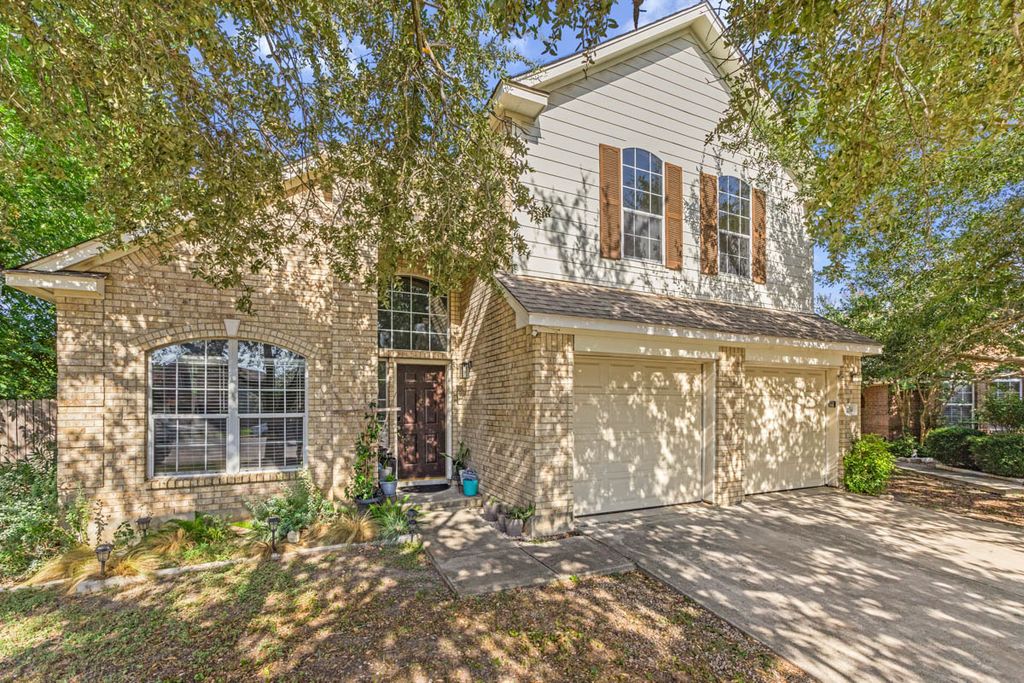 2114 Hidden Meadow Street, New Braunfels