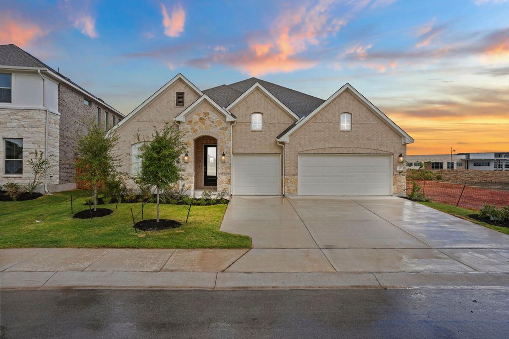 1121 Ellensburg Drive, Georgetown