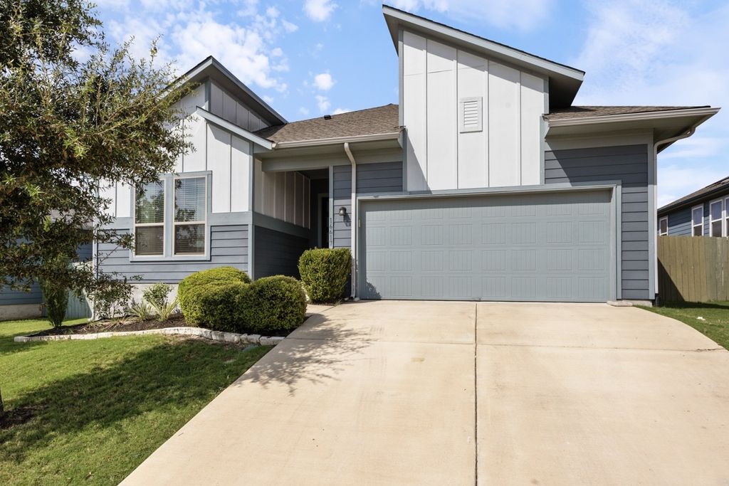 16617 Sumptuous Drive, Manor