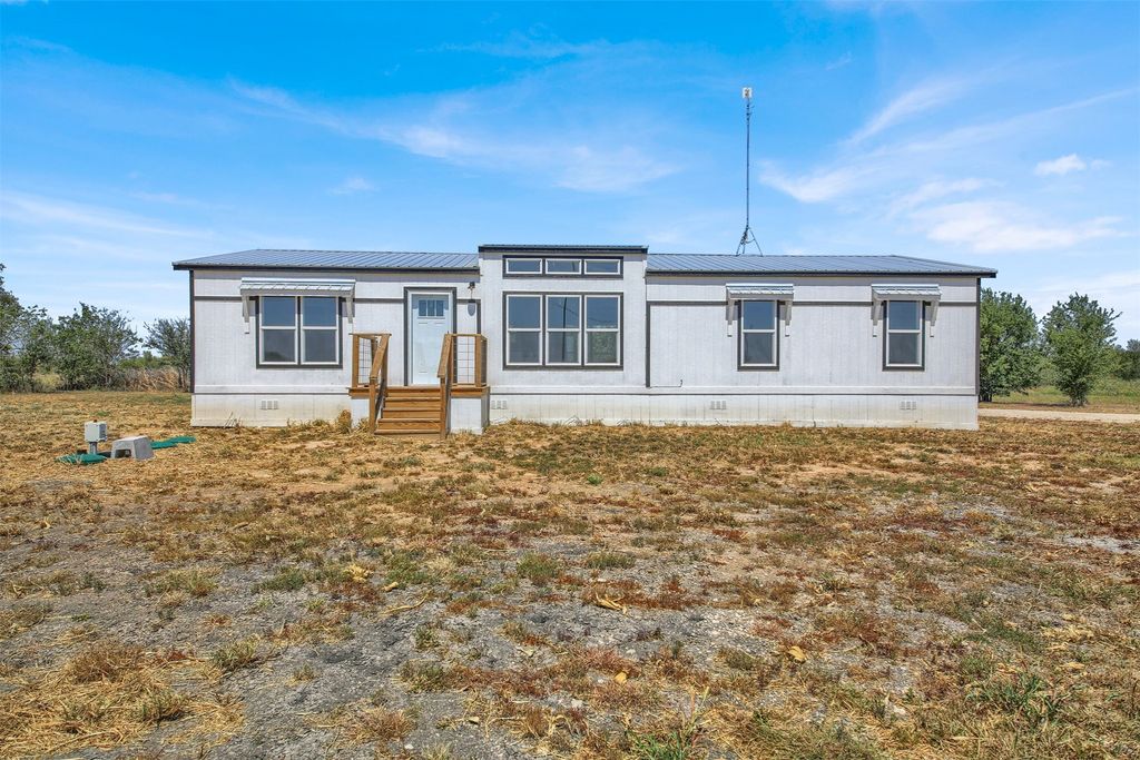 27 County Road 483, Taylor
