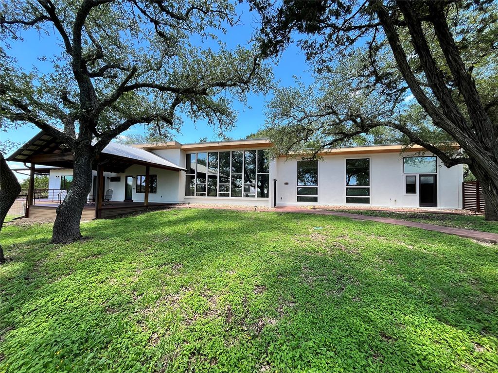 307 Mesa Drive, Wimberley