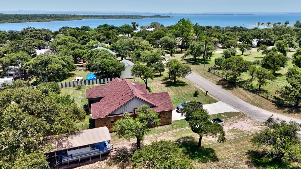 710 Panorama Drive, Buchanan Dam