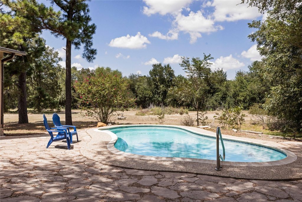 446 Roemer Road, Elgin