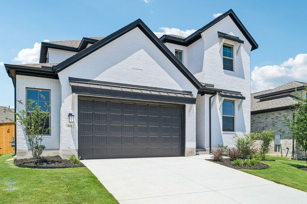 121 Prickly Poppy Loop, Kyle