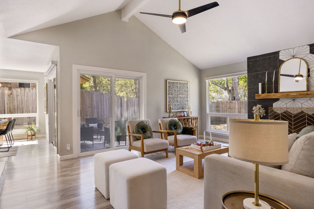1115 Echo Lane, Austin