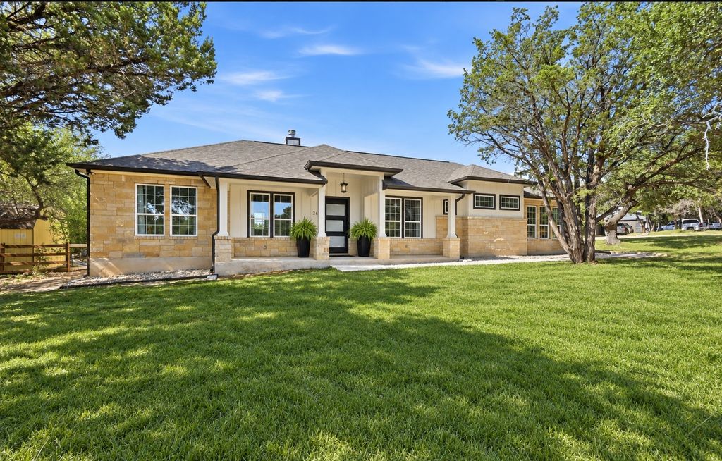 26 Persimmon Drive Drive, Wimberley