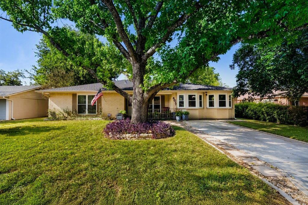 3017 Val Drive, Austin